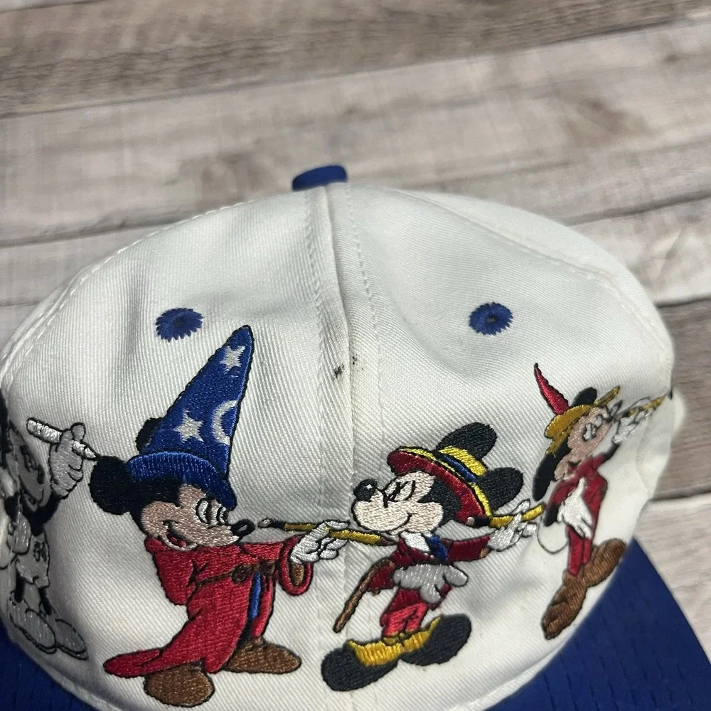 Mickey Through The Years Snapback One Size White Vintage Goofy Hat Co Mickey